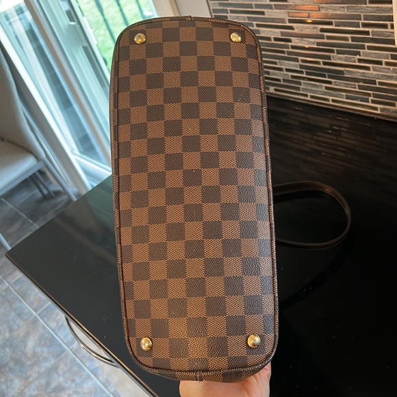 Authentic Louis Vuitton bag - Picture 10 of 11